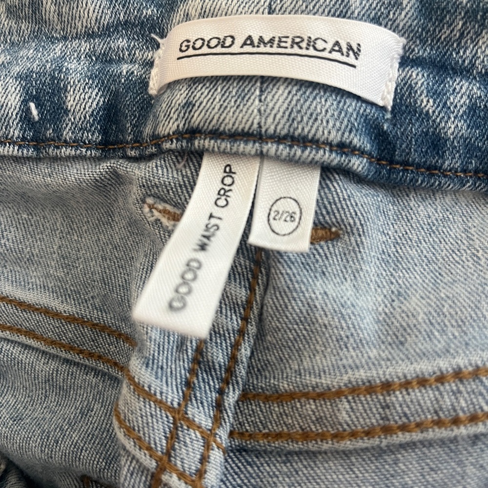 Good American Light Blue Denim Crop Jeans